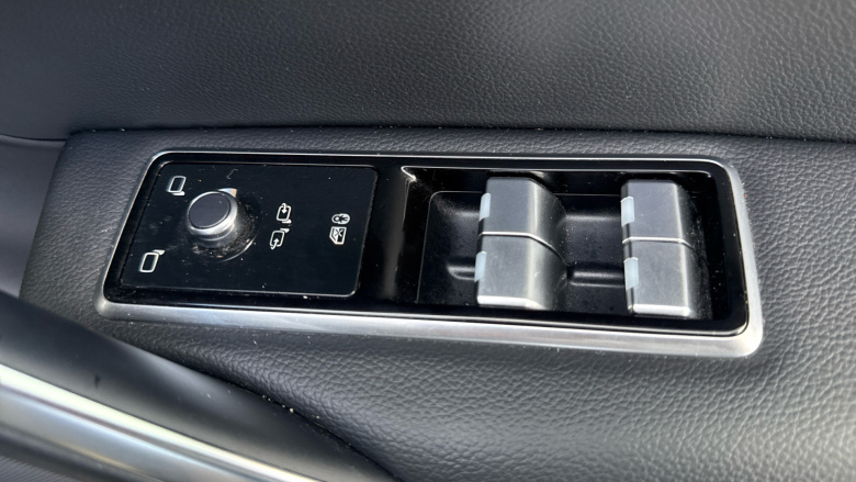 Jaguar F-Pace 2.0 P400e R-Dynamic SE 5dr Auto AWD Estate